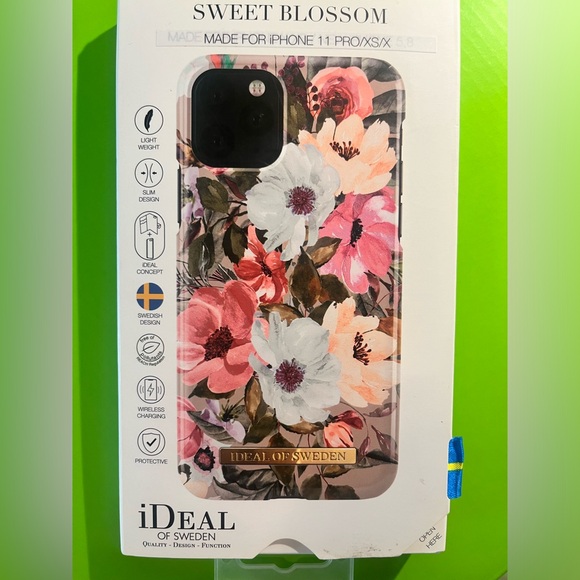 iPhone Case Ideal New in Box iPhone 11 Pro - Picture 1 of 3